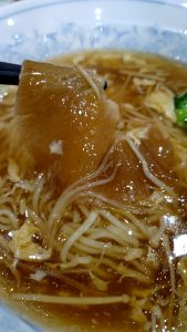 フカヒレ姿煮ラーメン