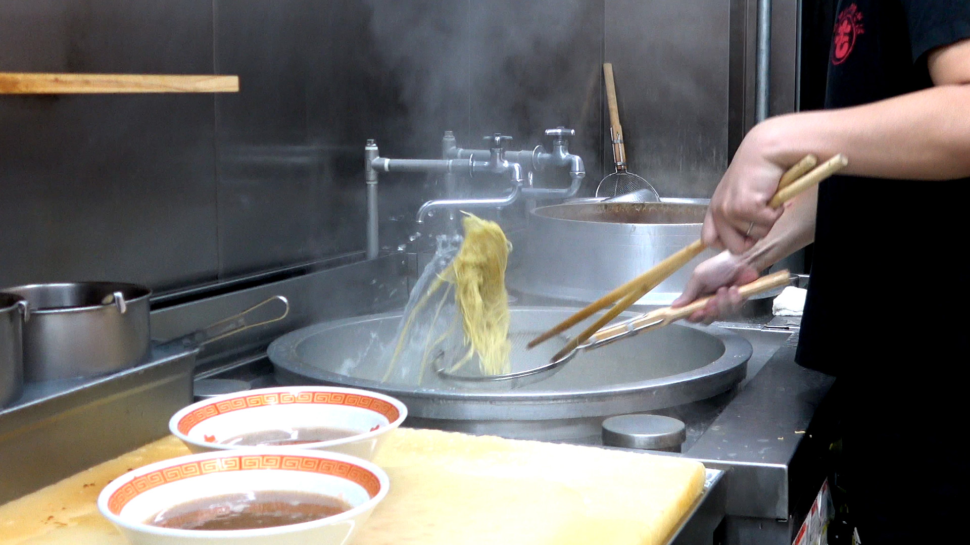 【神戸グルメ】兵庫区大開通にある神戸で有名なラーメンのお店