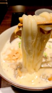 ポルチーニと牡蠣のクリームうどん4