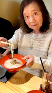 おばあちゃんの麺リフト