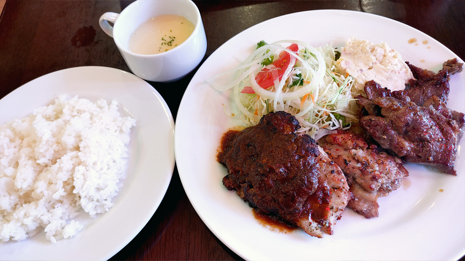 【神戸グルメ】元町の県庁前駅の西にある美味しい洋食のお店