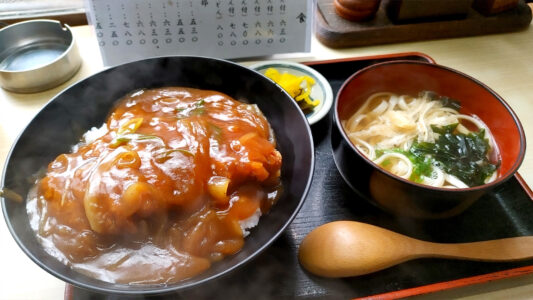 カツカレー丼とミニうどんセット