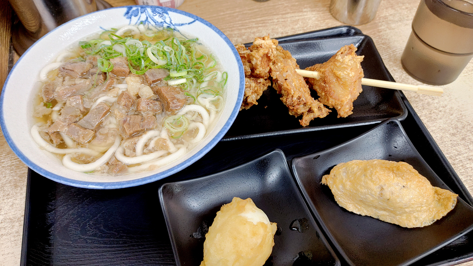 【神戸グルメ】絶品ぼっかけ！和田岬にある優しい味でお財布にも優しい立ち食いうどん