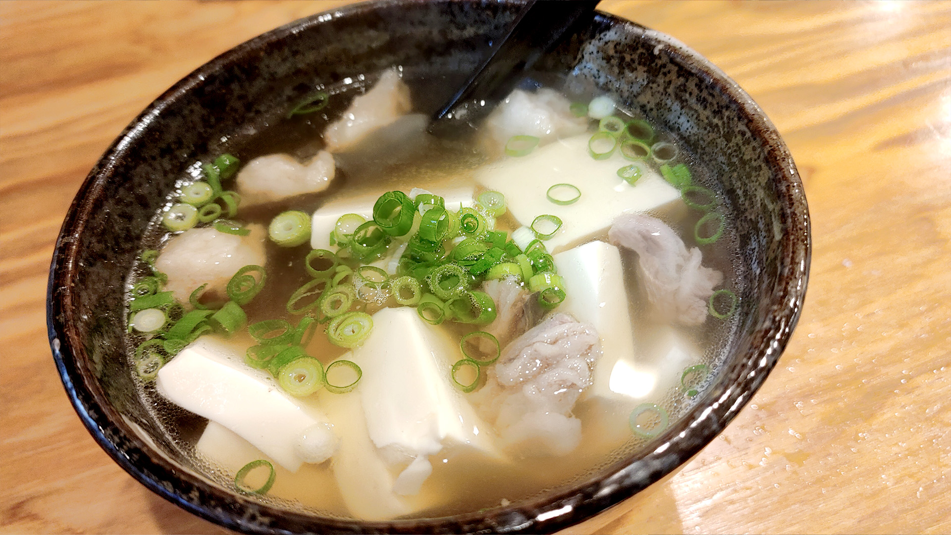 【神戸グルメ】ネットで見つけた安くて美味しいうどん推しの居酒屋さん