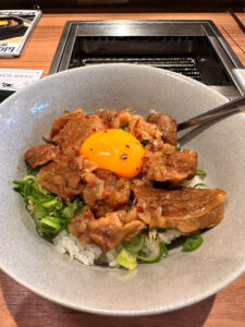 黒毛和牛 牛すじ煮込み丼