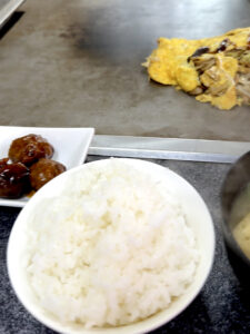 チャムズキッチン オムそば焼き定食2