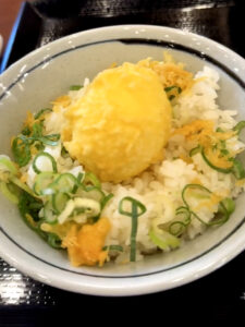 丸亀製麺 夢野店 たまご天丼