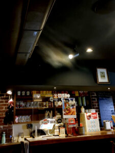 HYOE'S BURGERS + FRIES 店内2