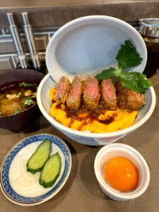 とんかつ四郎吉 ビーフカツ丼